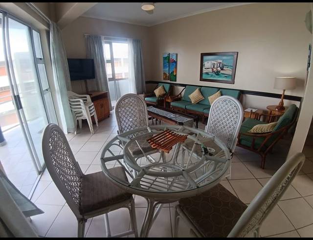 2 BEDROOM APARTMENT FOR SALE IN MARGATE BEACH